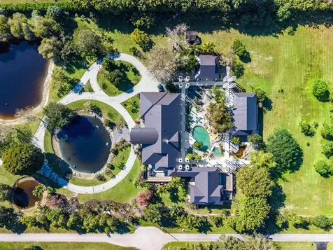 8549 Surrey Lane Boca Raton FL 33496