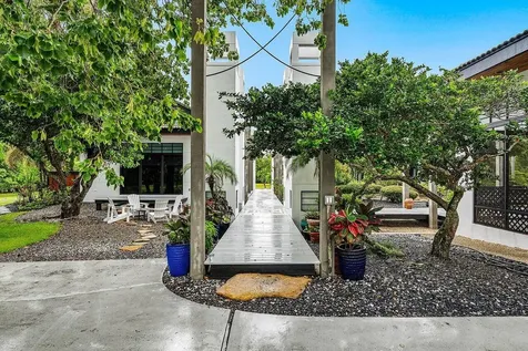 8549 Surrey Lane Boca Raton FL 33496