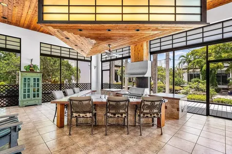 8549 Surrey Lane Boca Raton FL 33496