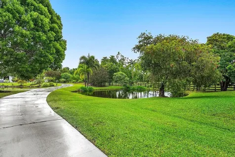 8549 Surrey Lane Boca Raton FL 33496