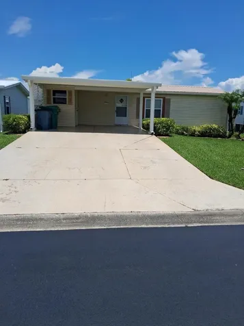 1660 SW 35 Circle Okeechobee FL 34974