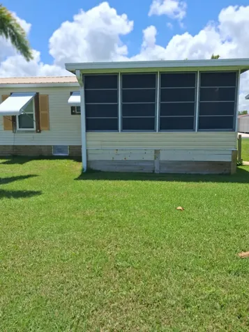1660 SW 35 Circle Okeechobee FL 34974
