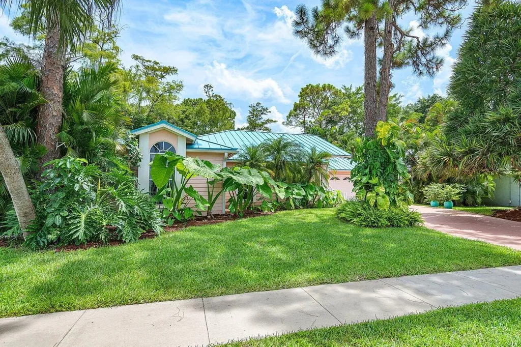 13982 Paddock Drive Wellington FL 33414