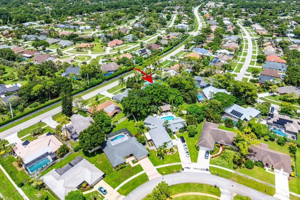 13982 Paddock Drive Wellington FL 33414