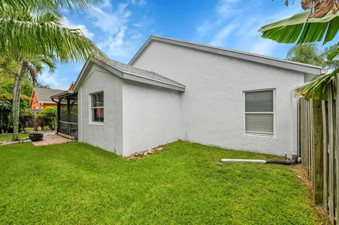 107 Saddle Trail Royal Palm Beach FL 33411