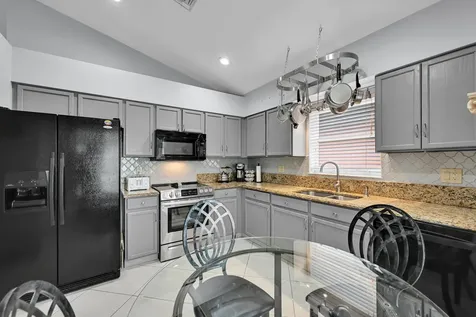 107 Saddle Trail Royal Palm Beach FL 33411