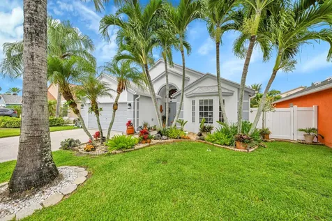 107 Saddle Trail Royal Palm Beach FL 33411