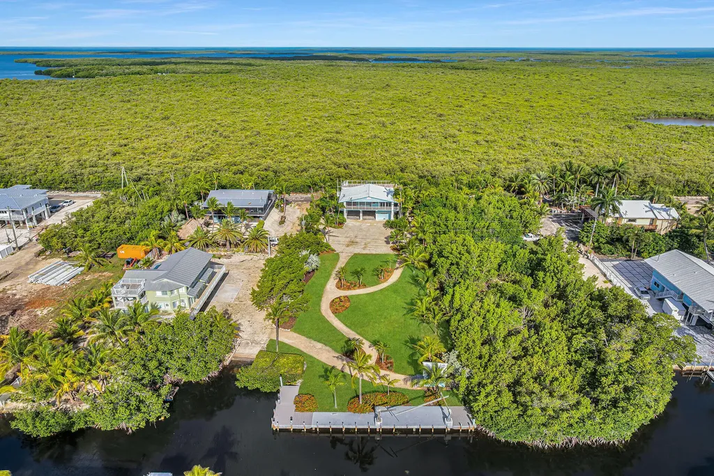 1514 Shaw Drive Key Largo FL 33037