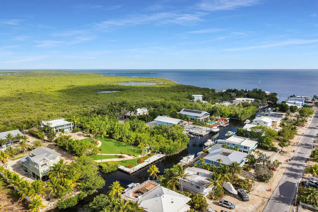 1514 Shaw Drive Key Largo FL 33037