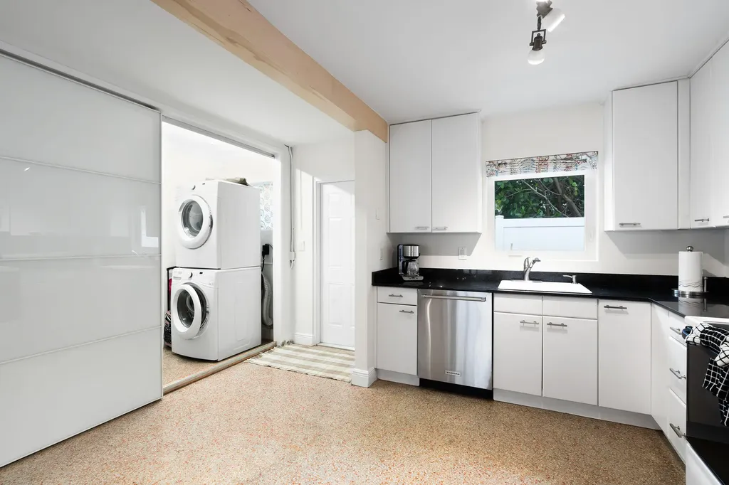 101 NE 11th Street Delray Beach FL 33444