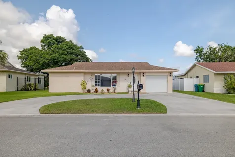 8111 NW 94th Avenue Tamarac FL 33321