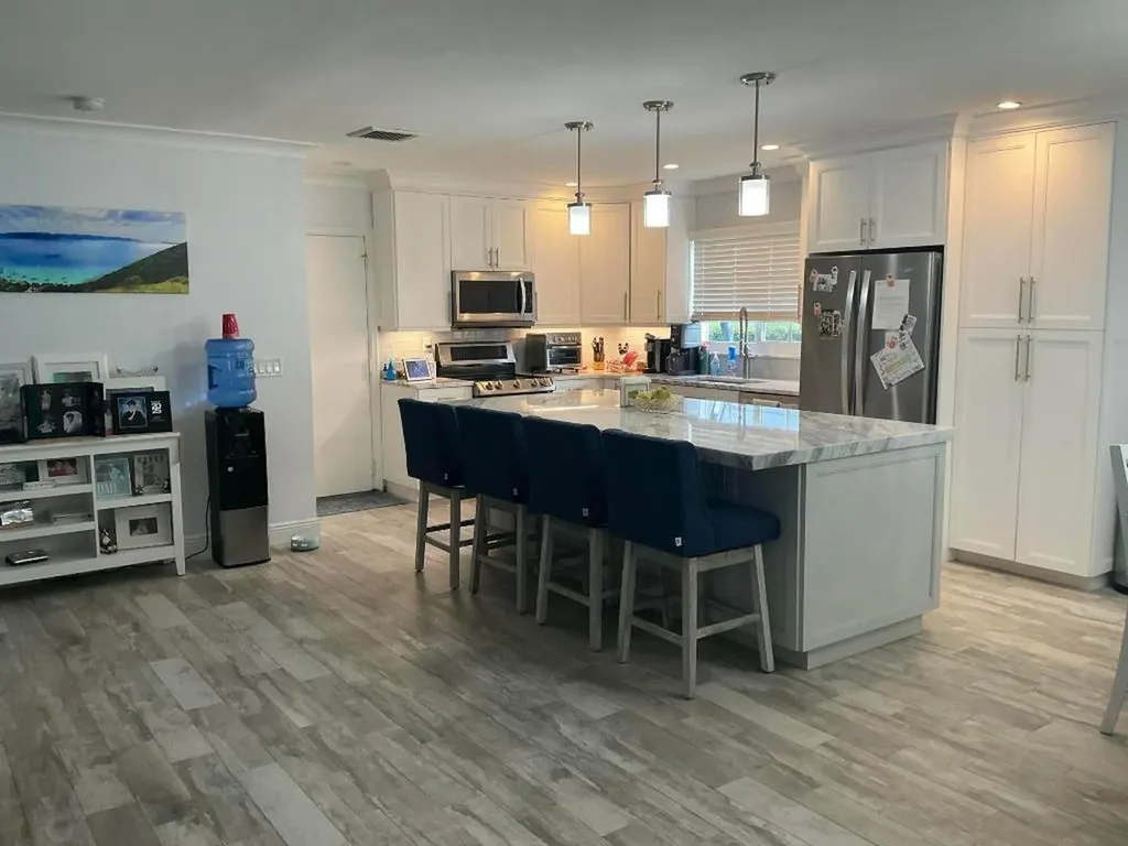18 Holly Drive Boynton Beach FL 33436