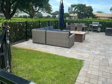 18 Holly Drive Boynton Beach FL 33436