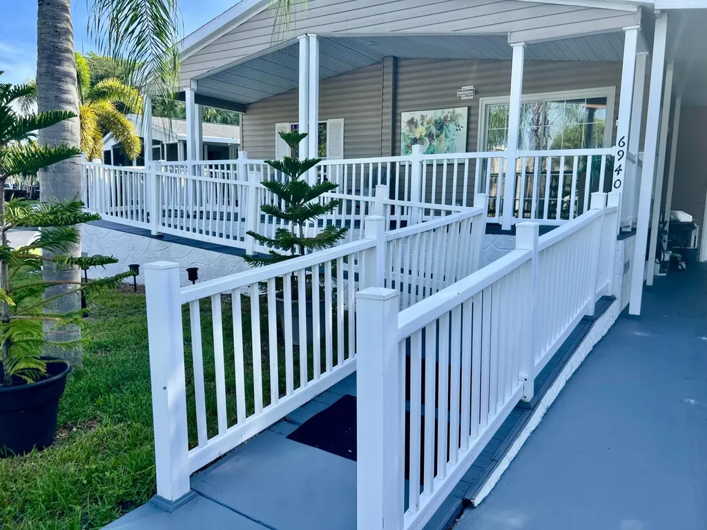 6940 NW 44th Avenue Coconut Creek FL 33073