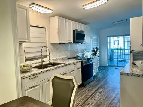 6940 NW 44th Avenue Coconut Creek FL 33073