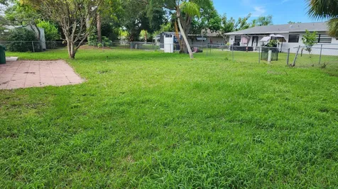 342 NE Surrey Street Port St Lucie FL 34983