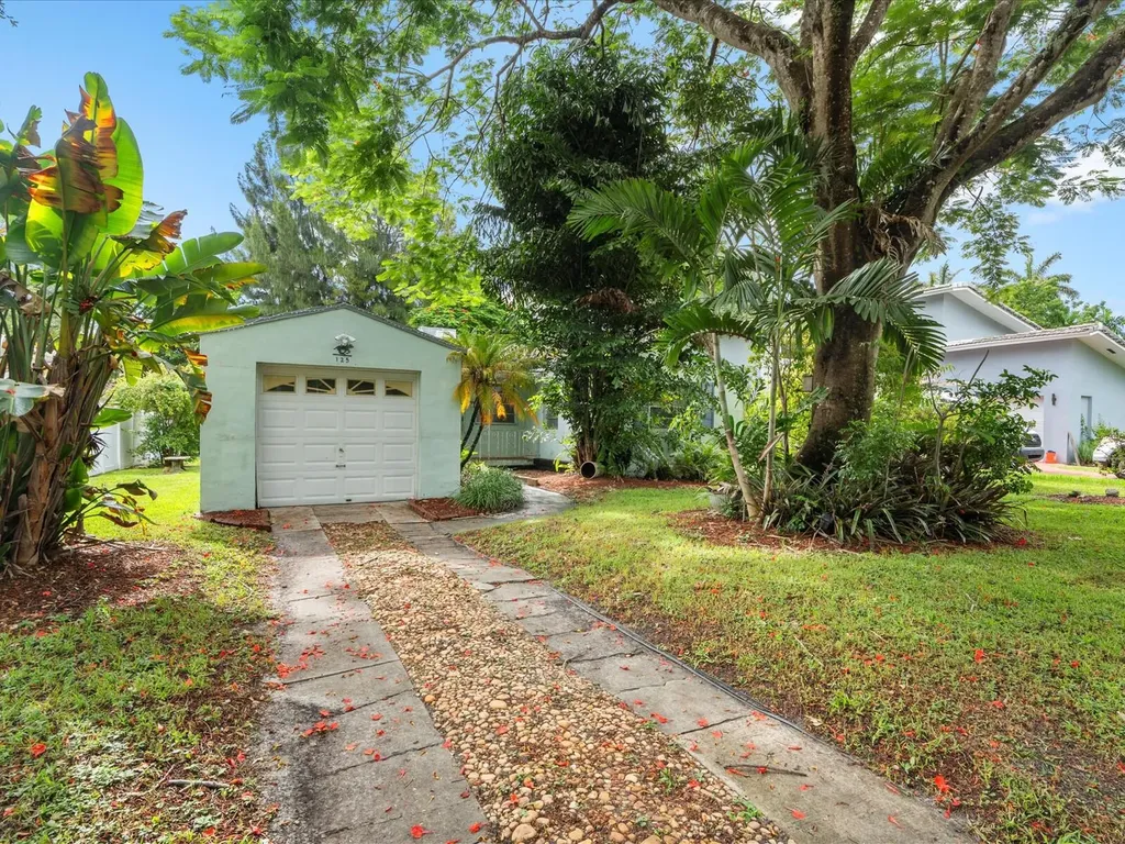 125 South Drive Miami Springs FL 33166