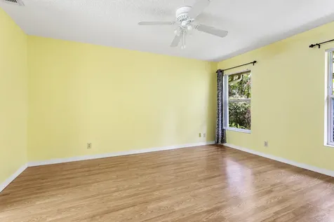 8187 SE Fox Hill Place Hobe Sound FL 33455