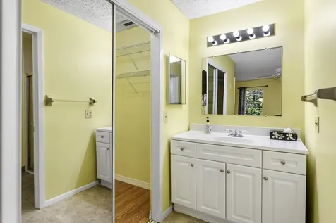 8187 SE Fox Hill Place Hobe Sound FL 33455