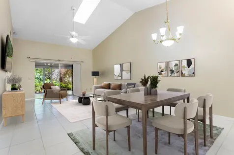 8187 SE Fox Hill Place Hobe Sound FL 33455