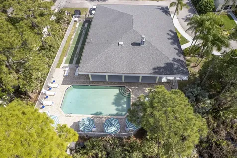 8187 SE Fox Hill Place Hobe Sound FL 33455