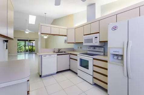 8187 SE Fox Hill Place Hobe Sound FL 33455