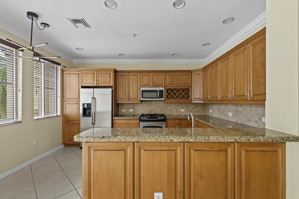 2900 NW 125th Avenue Sunrise FL 33323