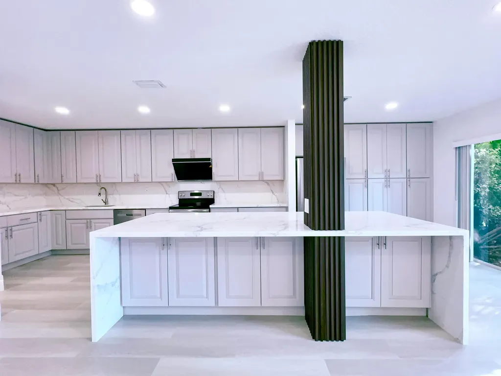 549 Racquet Club Road Weston FL 33326