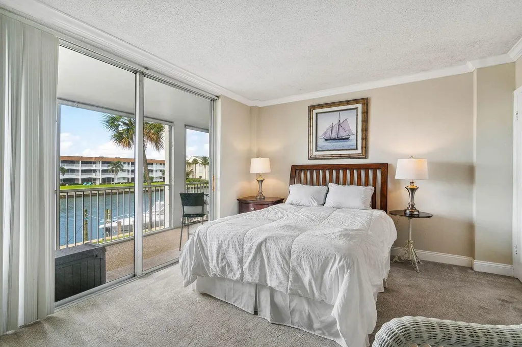 100 Paradise Harbour Boulevard North Palm Beach FL 33408
