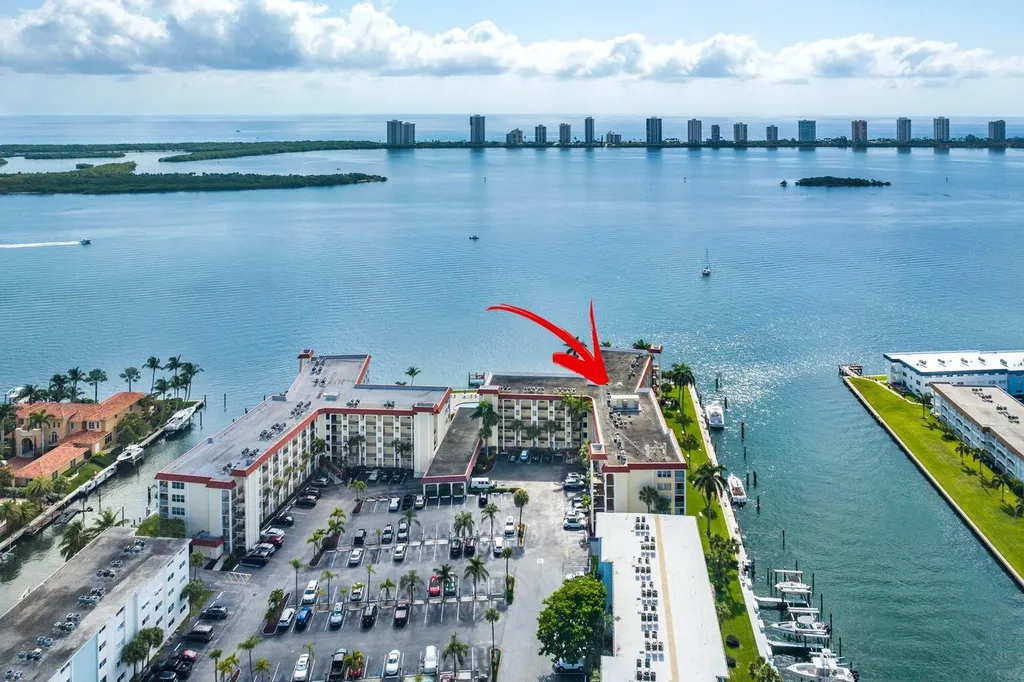 100 Paradise Harbour Boulevard North Palm Beach FL 33408