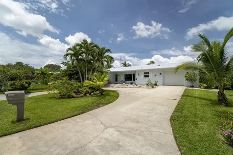 1906 NE Media Avenue Jensen Beach FL 34957