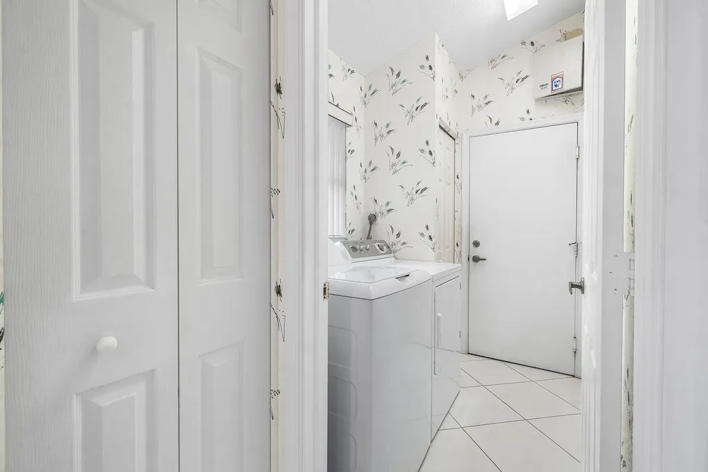12253 Eagles Landing Way Boynton Beach FL 33437