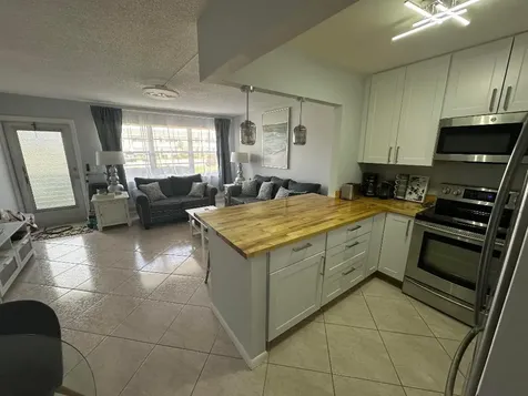 3 Berkshire A West Palm Beach FL 33417