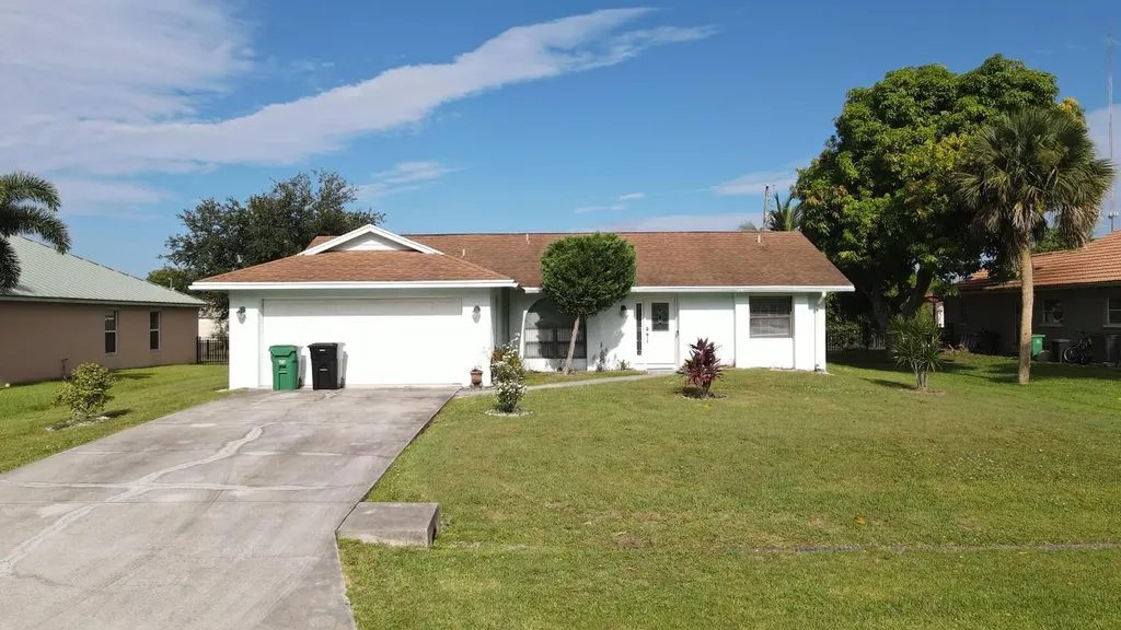2282 SE Mcmaster Street Port St Lucie FL 34952