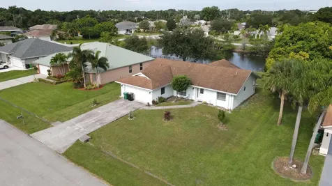 2282 SE Mcmaster Street Port St Lucie FL 34952