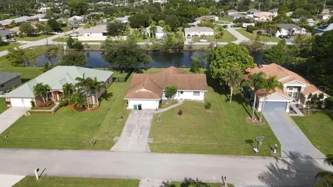 2282 SE Mcmaster Street Port St Lucie FL 34952