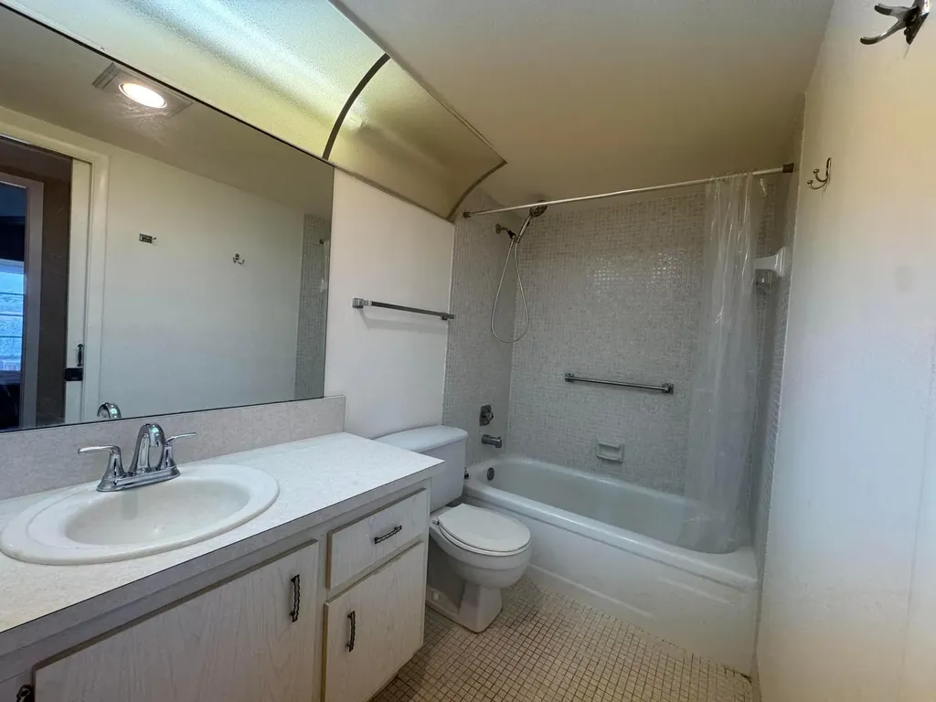 4019 Lincoln A Boca Raton FL 33434