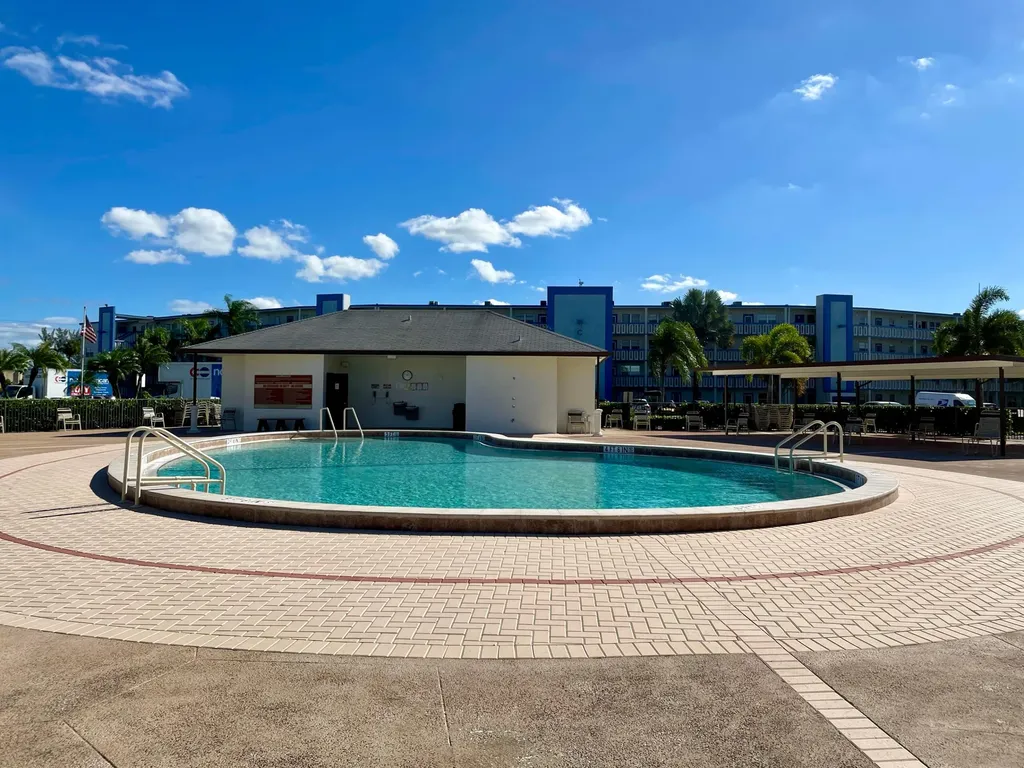 4019 Lincoln A Boca Raton FL 33434