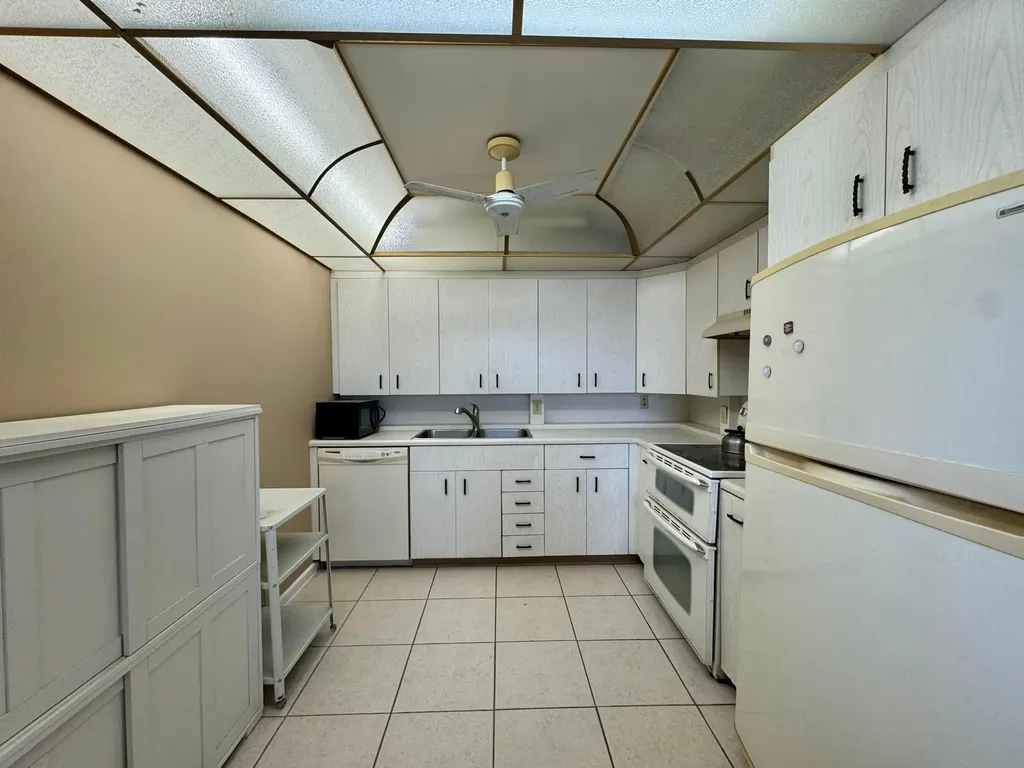 4019 Lincoln A Boca Raton FL 33434