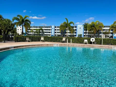 4019 Lincoln A Boca Raton FL 33434