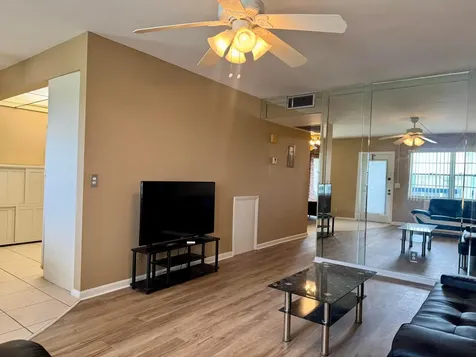 4019 Lincoln A Boca Raton FL 33434