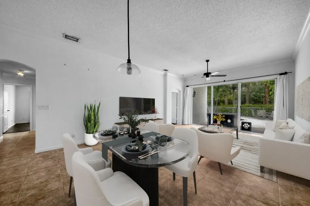 212 Kensington Way Royal Palm Beach FL 33414