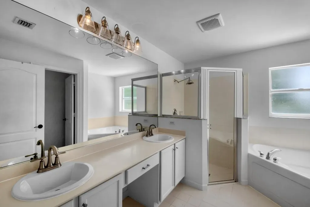 212 Kensington Way Royal Palm Beach FL 33414