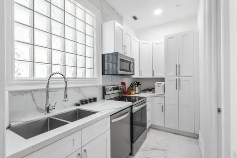 319 Mizner Lake Estates Drive Boca Raton FL 33432