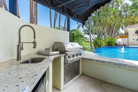 319 Mizner Lake Estates Drive Boca Raton FL 33432