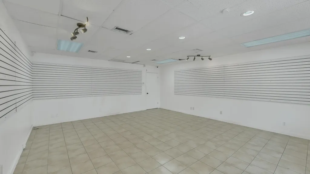 7600 Wiles Road Coral Springs FL 33067
