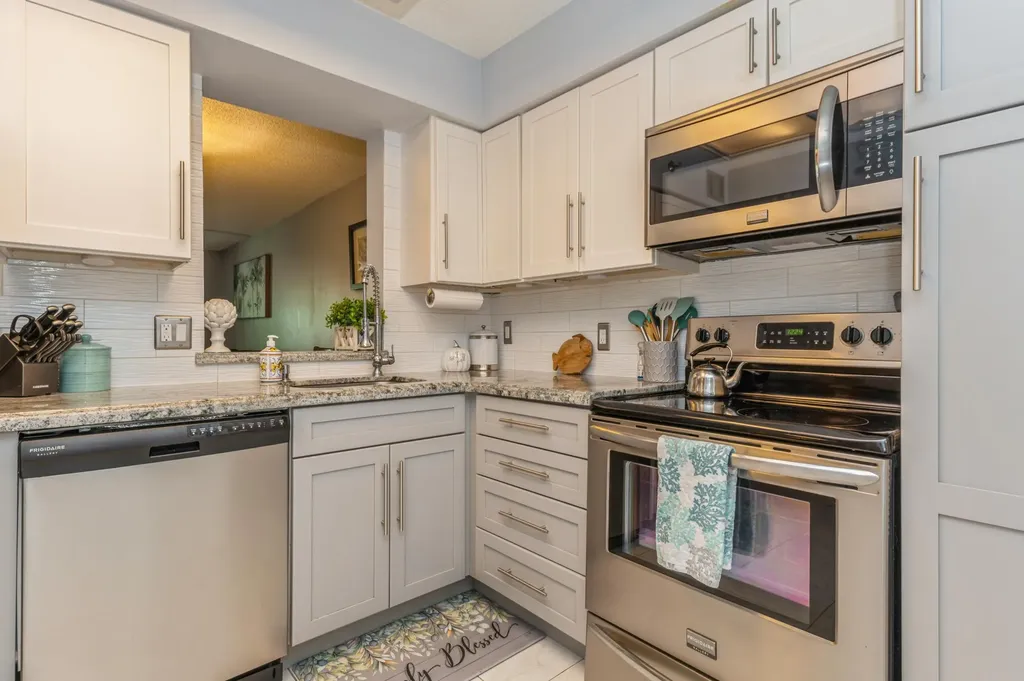 14527 Bonaire Boulevard Delray Beach FL 33446