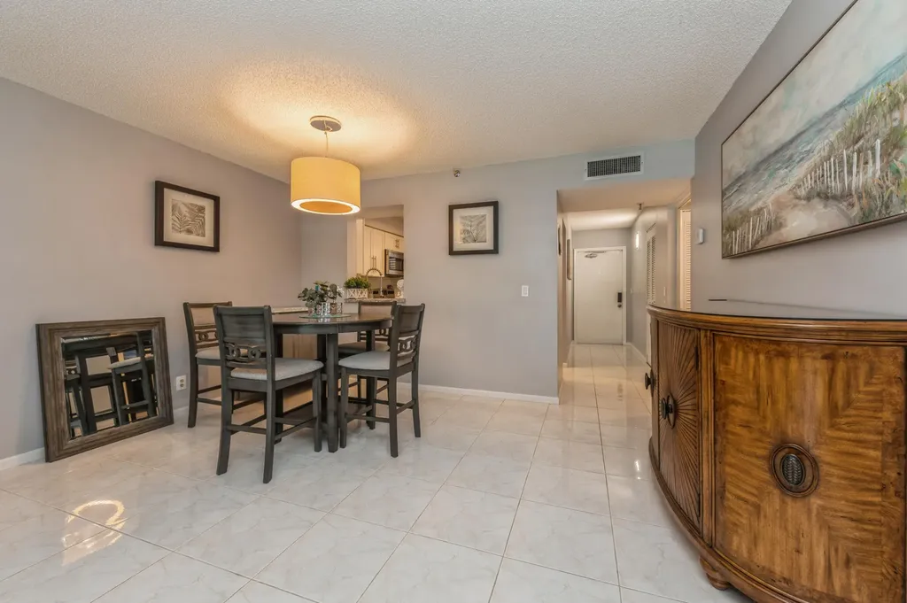 14527 Bonaire Boulevard Delray Beach FL 33446