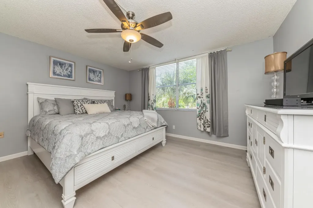 14527 Bonaire Boulevard Delray Beach FL 33446