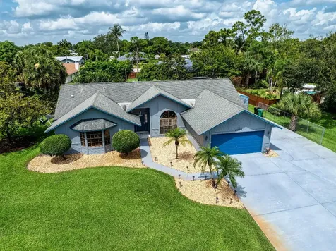2072 SE Bisbee Street Port St Lucie FL 34952